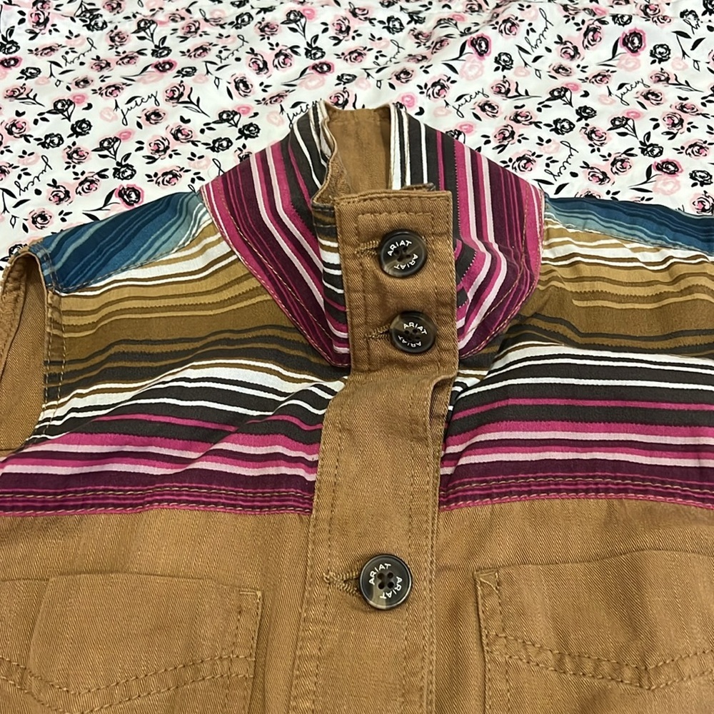 ARIAT WOMEN'S FIRST RODEO UPDATE VEST - Picture 3 of 9